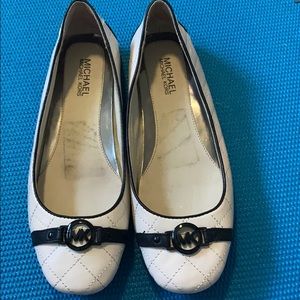 Micheal Kors Flats